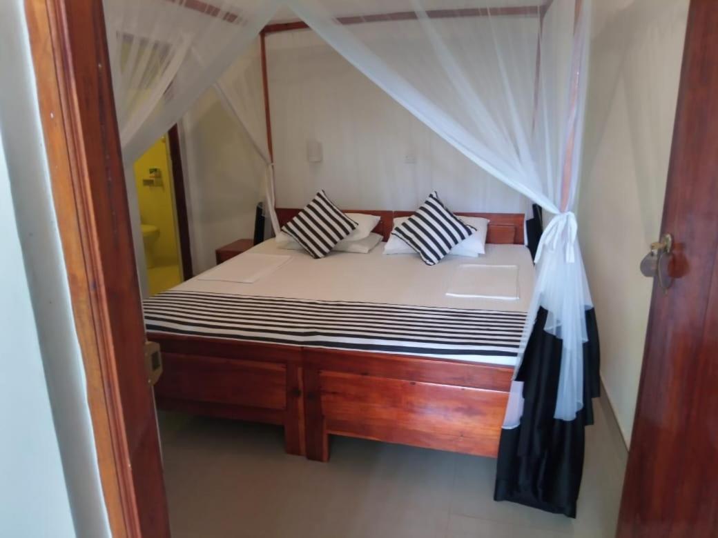 Sansala Guesthouse & Restaurant Tangalle Quarto foto